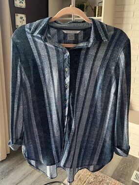 Peter Nygard Button-Up Shirt